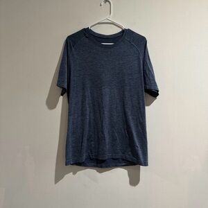 Lululemon Men’s Blue Athletic Short Sleeve Shirt – Size Large